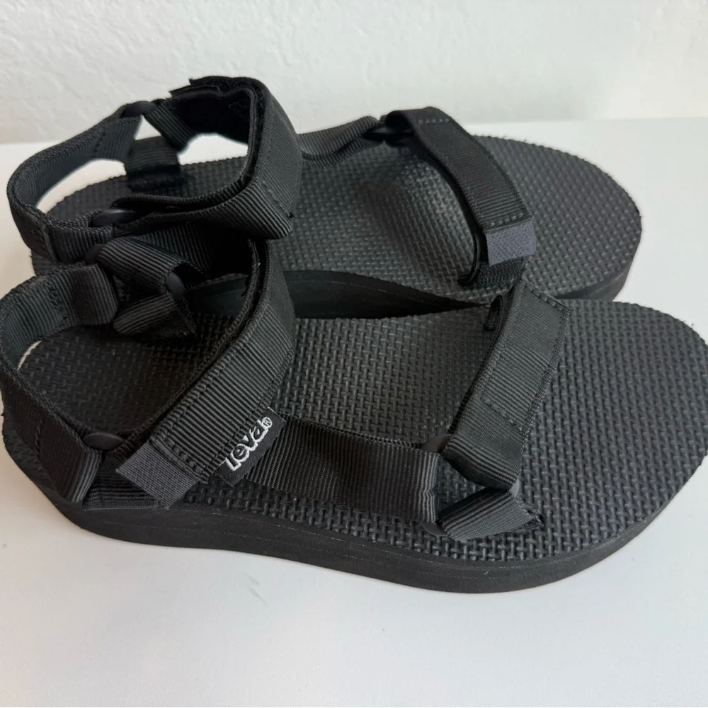 Teva Flatform Universal Sandal Black W6 - Picture 4 of 8